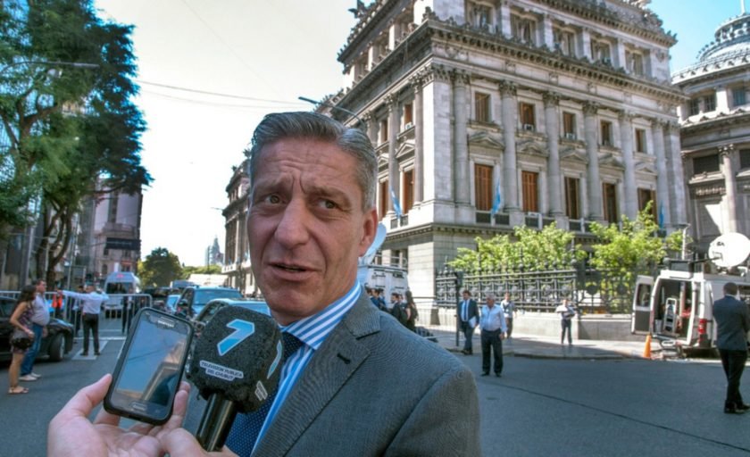 Los Estatales Y La Casa Rosada Le Hicieron Un Corte A Arcioni Atento