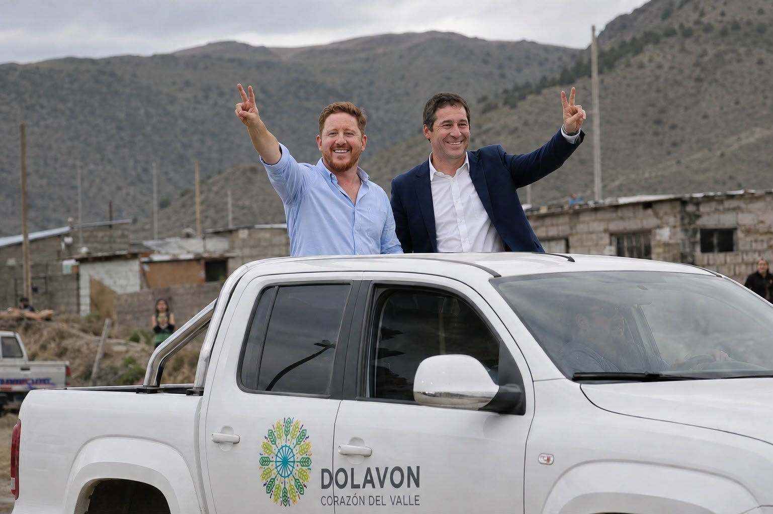 Taccetta cruzó a Luque y Bowen: “Se juntan lejos de sus pueblos para poder mentirle a la gente”